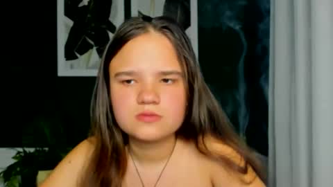 Snapshot of adelecruzz chatting on 04-26-26, 11:08 adelecruzz online show from 04-26-26, 11:08