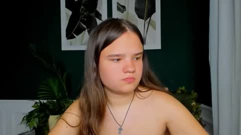 Snapshot of adelecruzz chatting on 04-27-26, 11:52 adelecruzz online show from 04-27-26, 11:52