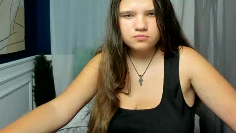 Snapshot of adelecruzz chatting on 06-22-26, 12:02 adelecruzz online show from 06-22-26, 12:02
