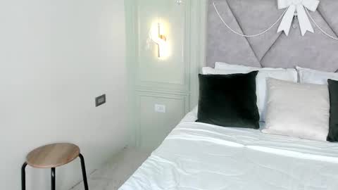 Snapshot of adeleebrooke chatting on 01-06-26, 07:50 Adeele Brooke online show from 01-06-26, 07:50