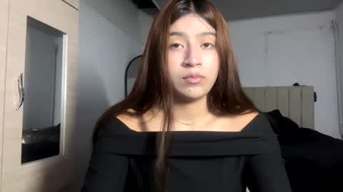 Snapshot of adelein_foxxx chatting on 10-14-25, 01:50 adellein foxx online show from 10-14-25, 01:50