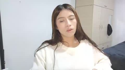 Snapshot of adelein_foxxx chatting on 10-26-25, 10:47 adellein foxx online show from 10-26-25, 10:47