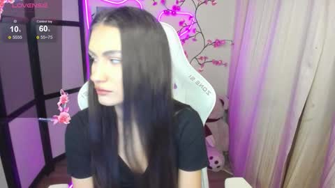 Adel online show from 11-25-25, 01:38