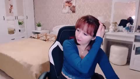 Snapshot of adelemoran chatting on 03-01-25, 06:00 AdeleMoran online show from 03-01-25, 06:00