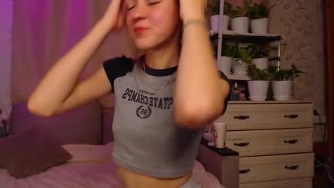 Lina online show from 10-09-25, 08:51