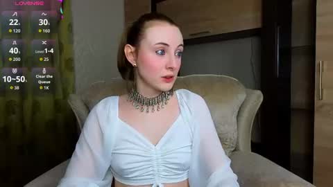 Snapshot of adelina_cowell chatting on 07-03-26, 02:01 Adelina online show from 07-03-26, 02:01