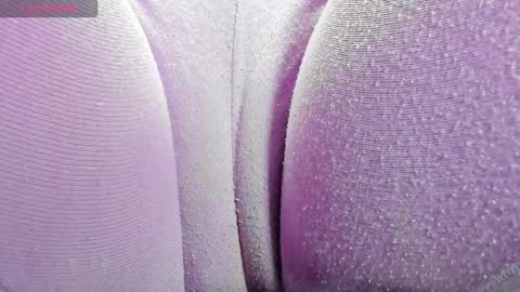 adelinaconte1 online show from 09-10-25, 12:27