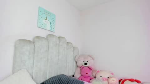 Snapshot of adeline1__ chatting on 04-09-26, 02:11 dahia online show from 04-09-26, 02:11