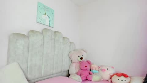 Snapshot of adeline1__ chatting on 04-22-26, 03:46 dahia online show from 04-22-26, 03:46