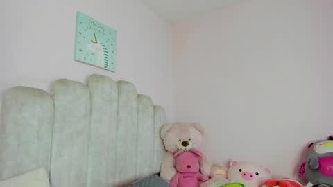 Snapshot of adeline1__ chatting on 05-12-26, 10:29 dahia online show from 05-12-26, 10:29