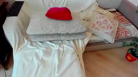 Amy online show from 07-20-26, 04:49