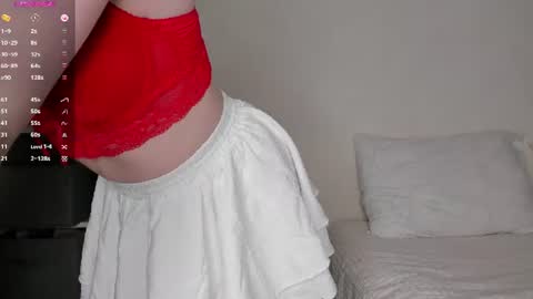 adelins_peach online show from 07-24-26, 11:41