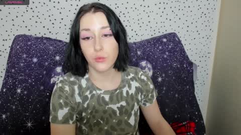 Snapshot of adell_berry chatting on 02-08-25, 05:40 Adel online show from 02-08-25, 05:40