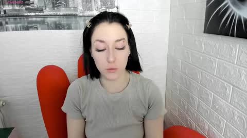 Snapshot of adell_berry chatting on 02-23-25, 01:57 Adel online show from 02-23-25, 01:57