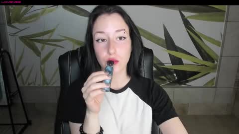 Snapshot of adell_berry chatting on 09-27-25, 02:49 Adel online show from 09-27-25, 02:49