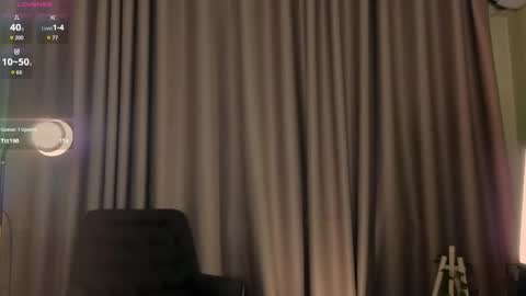 mostly online 22-04 gmt3 subscribe to tg chanel   online show from 04-21-26, 09:39