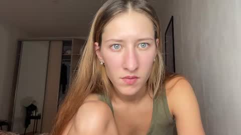 Snapshot of adellqueen chatting on 07-06-26, 09:39 Adell online show from 07-06-26, 09:39