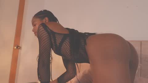  instragram adelyn 111 online show from 02-01-25, 08:08