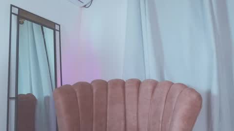  instragram adelyn 111 online show from 03-06-25, 04:52