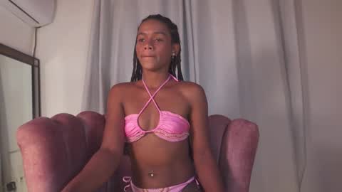  instragram adelyn 111 online show from 09-10-25, 08:47