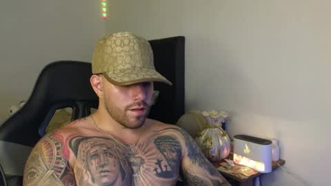 Snapshot of ades_lowe chatting on 05-06-26, 06:19 Ades online show from 05-06-26, 06:19