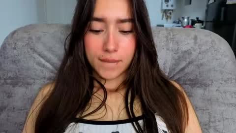Snapshot of adhara_kitten chatting on 05-27-26, 01:41 Adhara online show from 05-27-26, 01:41