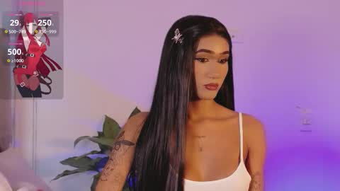 Isabellafirst online show from 10-10-25, 09:36