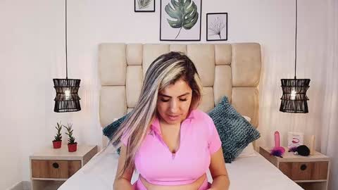 AdharaSmithh online show from 01-23-25, 10:22