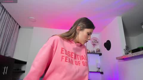 Adhara  guys here I am online days ending in even numberl I wait for you. online show from 03-08-25, 09:06