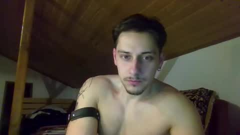 Snapshot of adi151943 chatting on 03-31-26, 06:52 JayHunter online show from 03-31-26, 06:52