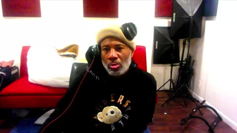 Snapshot of adick_ting chatting on 01-07-25, 07:42 adick_ting online show from 01-07-25, 07:42