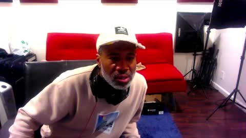 Snapshot of adick_ting chatting on 01-25-25, 08:42 adick_ting online show from 01-25-25, 08:42