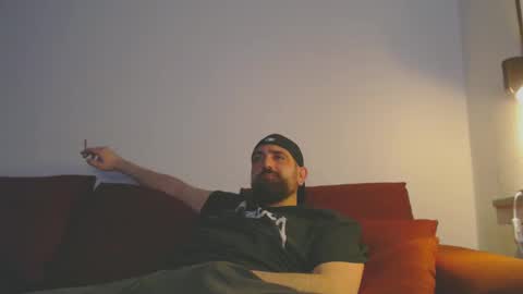 Snapshot of adilettenboy chatting on 02-25-25, 10:18 adilettenboy online show from 02-25-25, 10:18