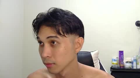 Snapshot of adios_amigo chatting on 05-21-26, 10:00 Amigo online show from 05-21-26, 10:00