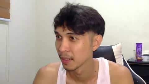 Snapshot of adios_amigo chatting on 05-27-26, 04:48 Amigo online show from 05-27-26, 04:48