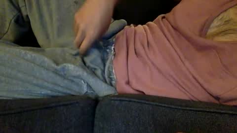 Snapshot of adipoli710 chatting on 02-26-25, 03:08 horny kinky daddy online show from 02-26-25, 03:08