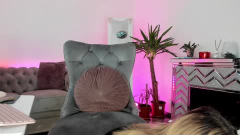 Snapshot of adonawet chatting on 01-17-25, 06:04 Adona online show from 01-17-25, 06:04