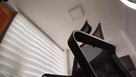 Snapshot of adonis_art01 chatting on 10-28-25, 03:47 Juan online show from 10-28-25, 03:47