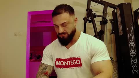 Snapshot of adonis_msc chatting on 01-31-25, 07:40 Adonis online show from 01-31-25, 07:40