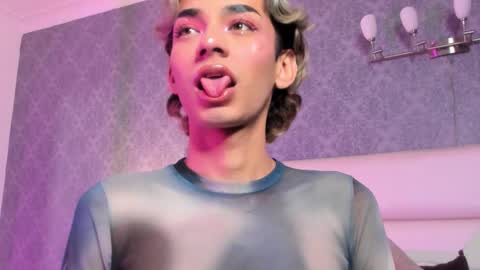 Adonis  online show from 12-04-25, 09:34