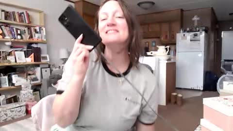 adorable22 online show from 01-13-25, 06:27