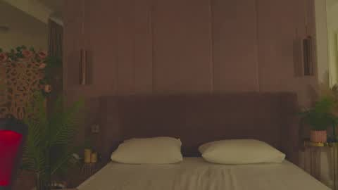 adoracortes online show from 04-17-26, 05:10