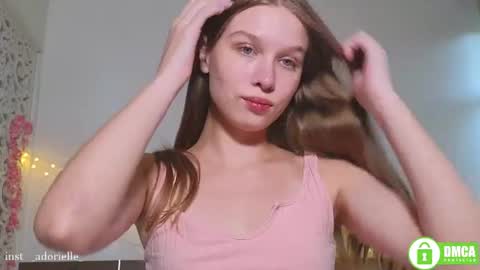 Lia  online show from 06-18-26, 10:09