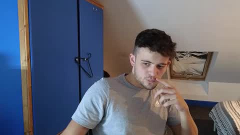 Snapshot of adr_twink chatting on 10-21-25, 06:41 ADR Twink online show from 10-21-25, 06:41
