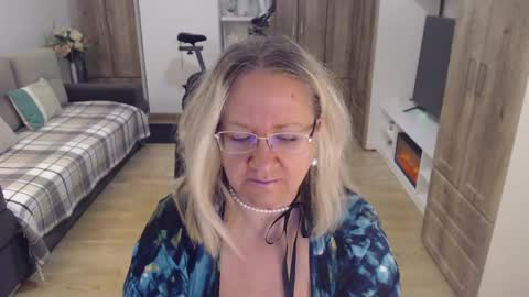 Cryna online show from 03-12-25, 05:24