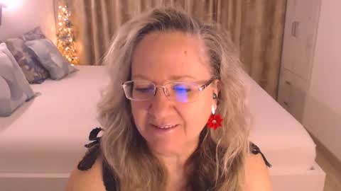 Cryna online show from 04-21-26, 02:51