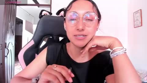 Snapshot of adrena_10 chatting on 06-12-26, 05:45 Adrena10 online show from 06-12-26, 05:45