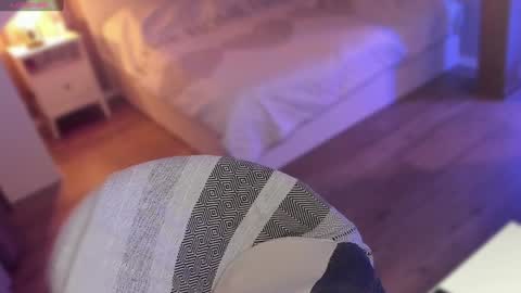 Victoria online show from 01-07-25, 02:08