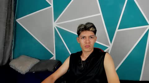 Snapshot of adrew_ledman chatting on 10-30-25, 11:44 Andrew online show from 10-30-25, 11:44