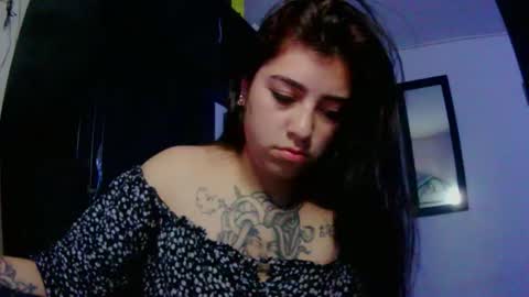     online show from 11-21-25, 07:29